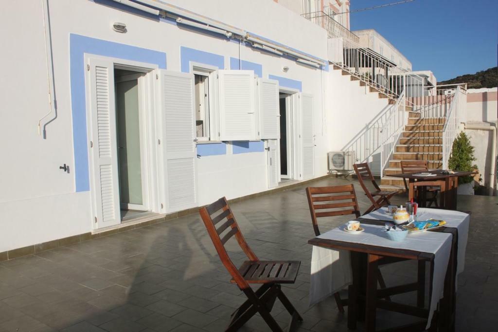 Le Case Dei Pescatori - Residence Il Tramonto Ponza Exterior foto